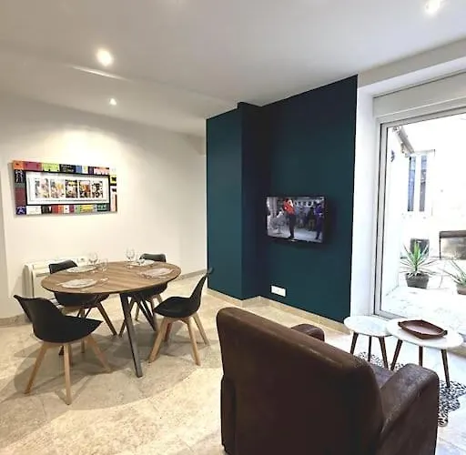 Appartement Centre Ville - Parking Prive - Wifi